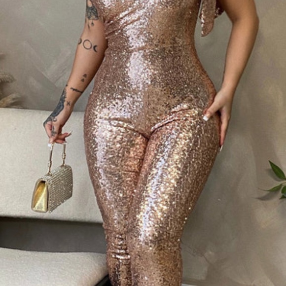 Rose gold jumpsuit - Picture 3 of 5